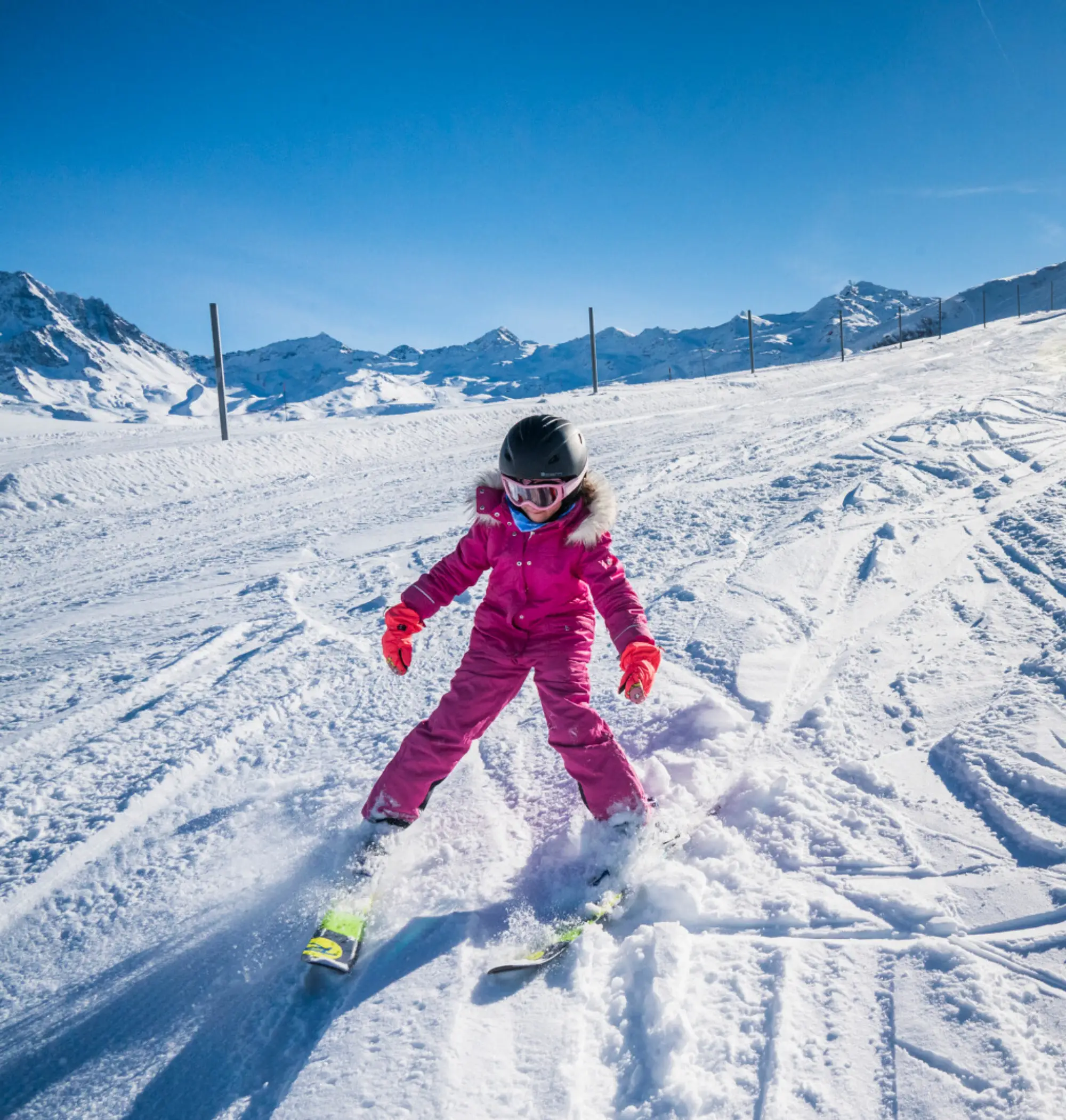 Nos conseils Ski pour un séjour à la montagne en toute tranquillité : comment bien choisir ses skis - CGH Résidences 